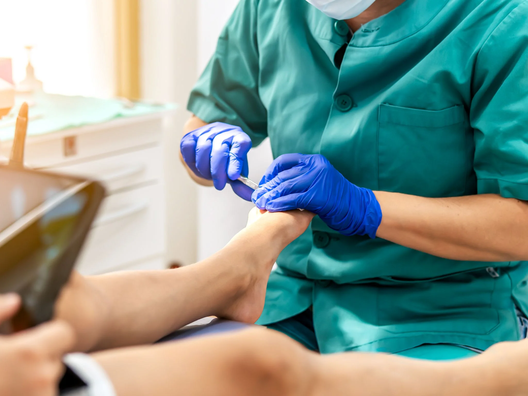 Diabetic foot ulcer prevention service